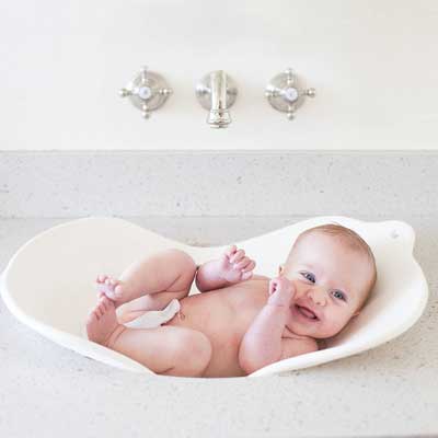 Puj Flyte - Compact Baby Bathtub - Infant, Newborn, 0-6 Month